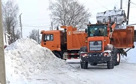 Обслуживающие организации округа прикладывают максимум усилий для устранения последствий сильных снегопадов